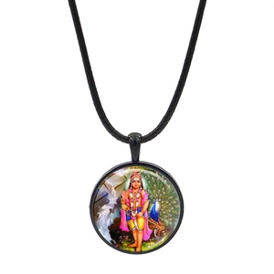 Collana religiosa con ciondolo divinità indù su corda nera e design di pavone