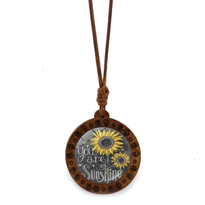 Retro houten ketting met zonnebloem hanger en tekst You are my sunshine
