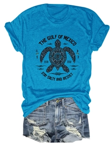 T-shirt bleu sarcelle avec imprimé tortue de mer et texte Gulf of Mexico et short denim