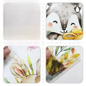 Detailansicht wasserfester Wandsticker mit Aquarell-Tieren und matter Textur