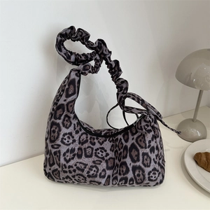 Women Leopard Print Hobo Bag Ruched Shoulder Strap Crossbody Bag With Bow Knot Vintage Fashion Large Capacity Underarm Bag