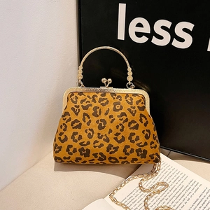 Sac à Main Vintage pour Femmes Imprimé Léopard Avec Fermoir Métallique Doré Chaîne Rétro Sac Bandoulière Daim Soirée