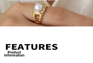 Vista detallada de un anillo vintage dorado con diseño trenzado, perla y halo de circón