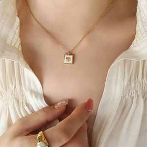 Collana E Orecchini In Acciaio Al Titanio Con Fiore Di Rosa E Madreperla Gioielli Vintage Eleganti Da Donna