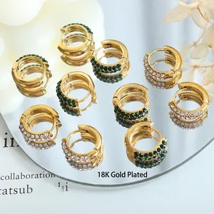 18K gold plated hoop earrings with emerald and white zircon pavé on a mirror base