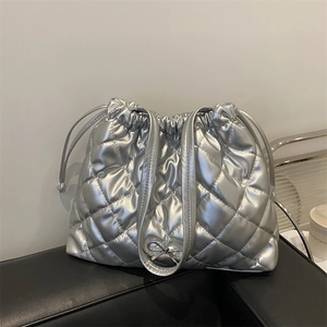 Women's Large Capacity Quilted Rhombic Tote Bag With Metal Bow Drawstring PU Leather Shoulder Crossbody Bag For Travel Daily