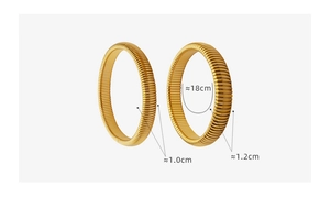 Detail of 1.0cm and 1.2cm wide 18k gold plated tubogas elastic steel bracelets