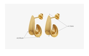 Detailed view of teardrop J-shaped gold earrings with dimensions 0.95cm by 1.9cm