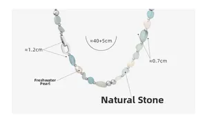Détail de perles d'eau douce et chaîne en pierre naturelle bleue, dimensions 40+5cm