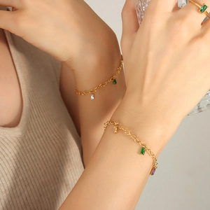Golden heart link bracelet and ring set featuring colorful rectangular zircon pendants