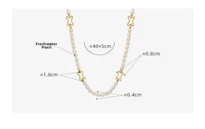 Dettaglio della collana di perle d'acqua dolce con ciondolo a farfalla dorata e misure