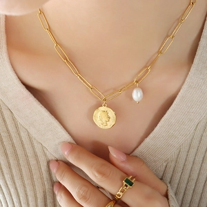 Süßwasserperlen Halskette Titanstahl Vergoldet Retro Münze Anhänger Französisch Eleganter Stil Für Damen Schmuck