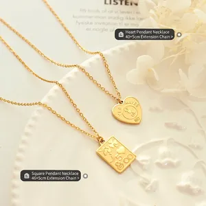 Ensemble de colliers à pendentifs cœur et carte carrée plaqués or avec chaîne ajustable