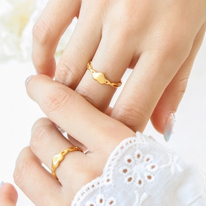 Bague Cœur Plaqué Or 18K Bijoux en Acier Titane Chaîne Ajourée Anneau Géométrique Élégant pour Femmes Filles Mode