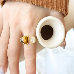 Titanium Steel Open Ring With Tiger Eye Stone And Freshwater Shell Inlaid Luxury Retro Fashion Adjustable Jewelry For Women