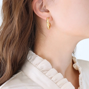 18K gold plated C-shaped quilted earrings with starburst zircon inlay for women