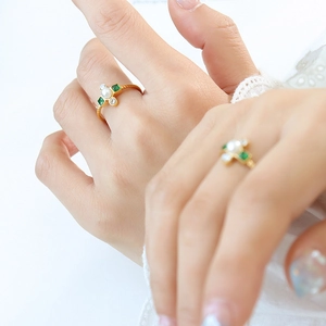 Vintage Cross Ring Titanium Steel Twist Band Gold Plated Faux Artificial Pearl Green Zircon Rhinestone Niche Design Jewelry Women