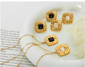 French vintage gold plated necklace and earrings set with twisted rope texture inlay