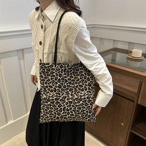 Bolso tote chic de lona con estampado de leopardo y gran capacidad para mujer