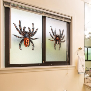 Detail van realistische 3D-spin raamstickers met schaduweffect voor Halloween-decor
