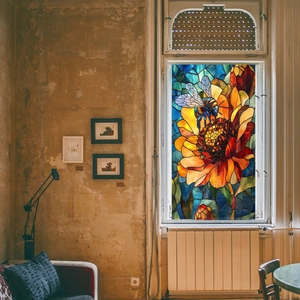 Détail du film de fenêtre tournesol et abeille avec texture vitrail coloré et effet lumineux