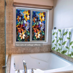Collage de deux stickers pour fenêtre style vitrail aux motifs de fleurs colorées