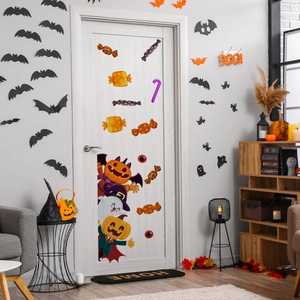 Leuchtende Halloween Wandsticker mit Kürbissen, Geistern und Fledermäusen für die Deko