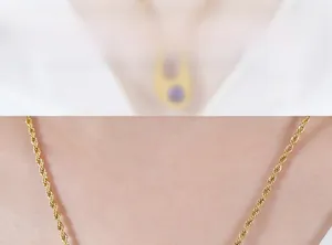 Détail du collier chaîne torsadée plaqué or 18 carats avec texture raffinée