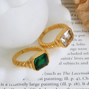 Vintage Titanstahl Smaragdschliff Glasstein Ring Für Damen 18K Vergoldet Gedrehtes Seilband Rechteckiger Edelstein Punk Hip Hop Schmuck