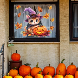 Halloween Fensteraufkleber mit einer Katze im Zauberhut auf einem Kürbis und Ahornblättern