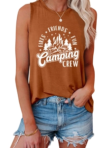 Détail de l'imprimé graphique camping sur un débardeur en coton orange rouille
