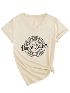 T-shirt beige con scollo a V per insegnante di danza con stampa grafica e nodo laterale