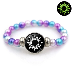Bracciale di perle luminose sole e luna con perle iridescenti e cordino elastico