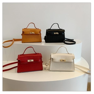 Trend small square handbags with crocodile pattern and metal lock in four vibrant colors