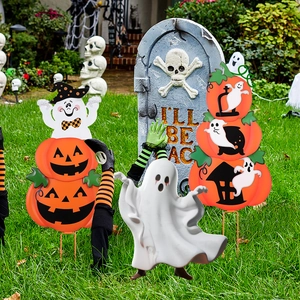 Halloween tuinborden met cartoon spoken en pompoenen voor feestelijke gazon decoratie