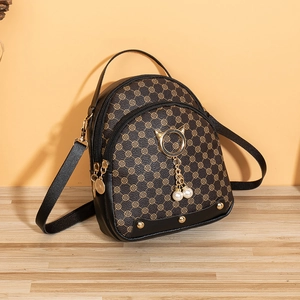 Mini sac à dos chic avec imprimé géométrique vintage et pendentif perle chat doré