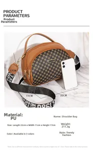 Detailed size chart of a brown faux leather saddle bag with 22x11x17cm dimensions
