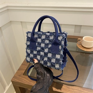 Checkerboard Denim Umhängetasche Für Damen Ausgefranste Kanten Fransen Kleine Quadratische Handtasche Trendy Casual Stoff Tote Verstellbarer Gurt