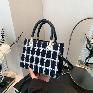 Women Elegant Tweed Plaid Shoulder Bag Luxury Gold Hardware Crossbody Small Square Bag Fashion Korean Style Handbag Gift