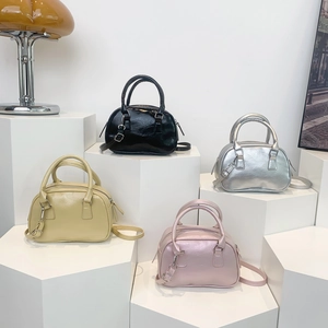 Women Metallic PU Leather Shoulder Bag Small Wrinkled Crossbody Handbag With Adjustable Strap Casual Fashion Boston Bag