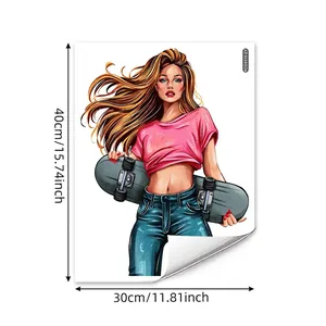 Sticker mural fille skateboard lumineux pour chambre d'enfant avec détails de 30x40cm