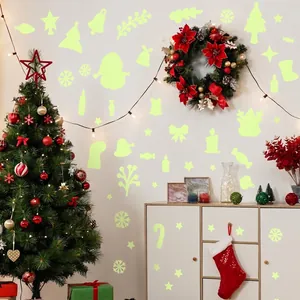 Leuchtende Weihnachts-Wandaufkleber mit Weihnachtsmann und Schneeflocken für die Deko