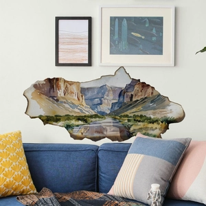 Detail van muursticker met ravijn- en rivierlandschap en artistiek gebrand randeffect in huis