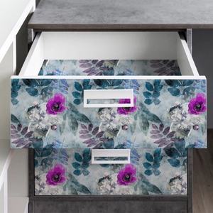 Papel pintado vintage de flores azules y moradas para decorar salón y dormitorio