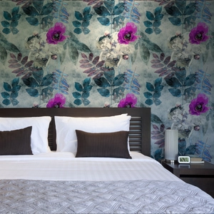 Papel pintado vintage de flores acuarela azul-violeta para decoración de pared dormitorio
