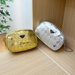Sac Bandoulière Matelassé pour Femme Petit Quadrillage en PVC Métallisé Chaîne Sac à Épaule Rétro Mode Doux Mini Sac à Main