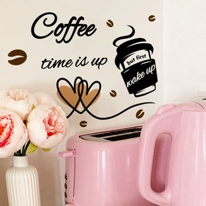 Wandtattoo Kaffeethema mit schwarzer Kunstschrift und Kaffeebohnen für Küchendekoration