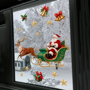 Detailansicht der festlichen Weihnachtsfensteraufkleber mit Weihnachtsmann und Rentier