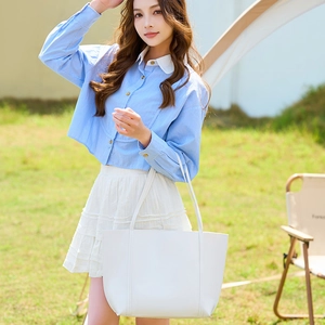 Minimalist white tote bag for women, large capacity shoulder bag for daily commuting