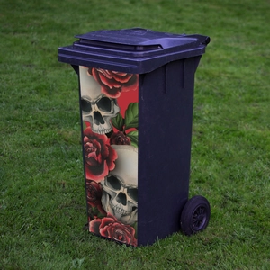 Gotischer Totenkopf und rote Rose Aufkleber für Mülltonnen im Außenbereich, selbstklebend